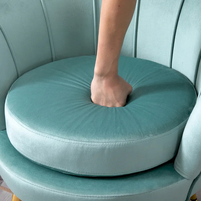 Fauteuil d'appoint en velours en forme de lotus avec pieds en métal doré